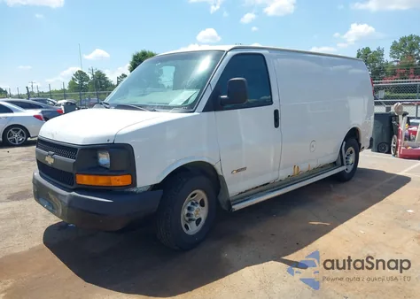 2005 Chevrolet Express G2500 из США, поврежденный, VIN 1GCGG25U151155014